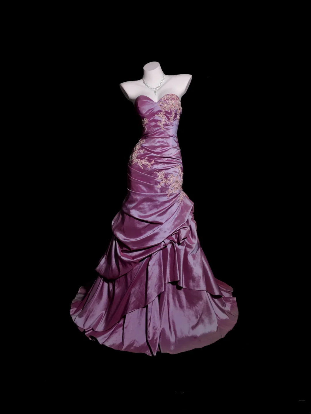 Robe de soirée fourreau noire sexy longue avec fente J8826