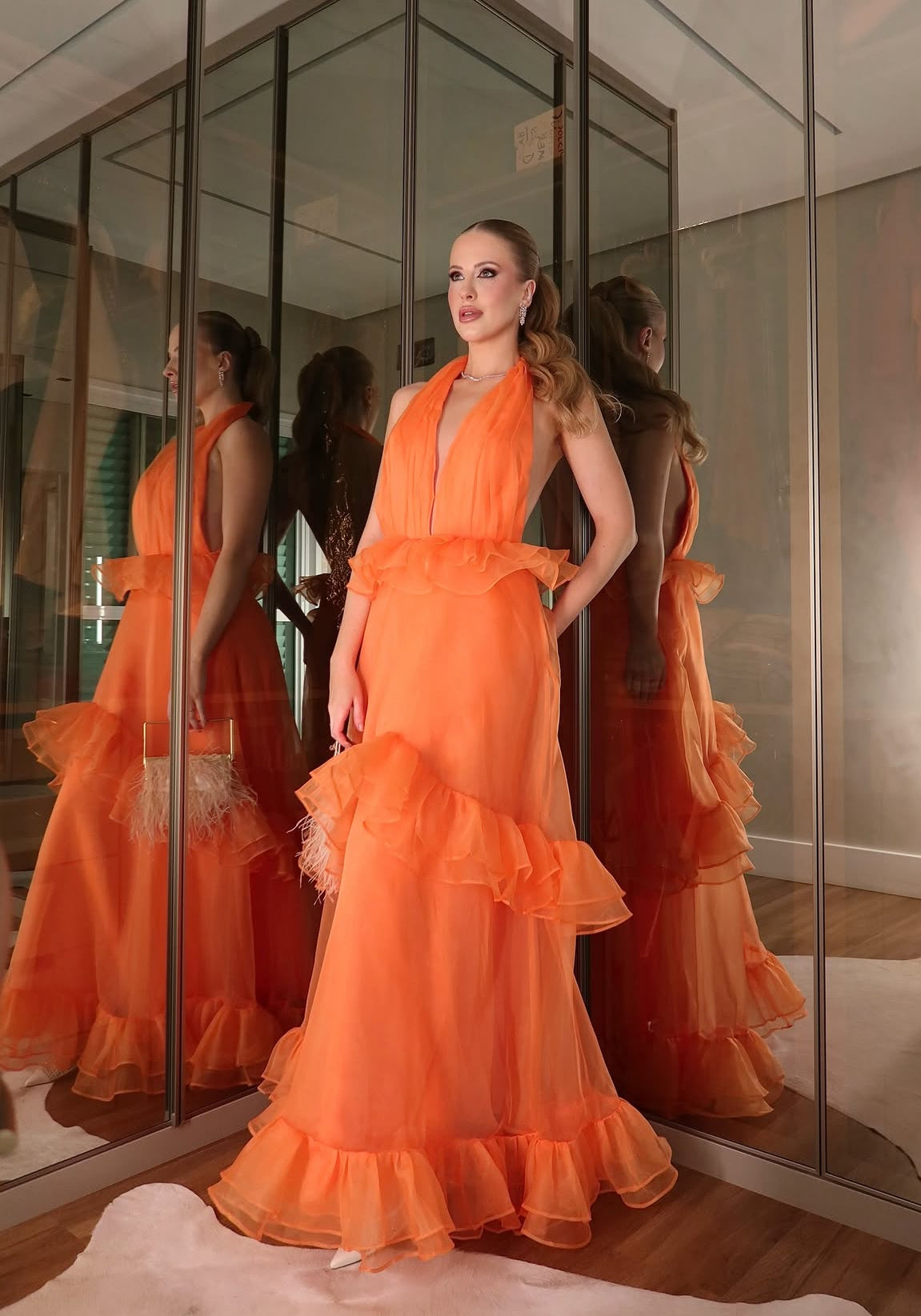 Robe de soirée fourreau noire sexy longue avec fente J8826