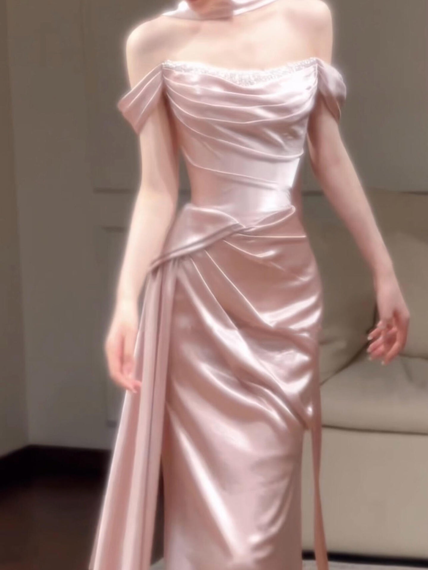 Robe de soirée fourreau noire sexy longue avec fente J8826