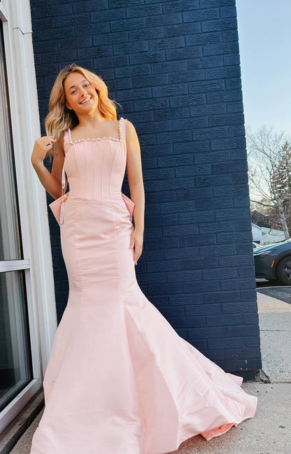 Robe de soirée fourreau noire sexy longue avec fente J8826