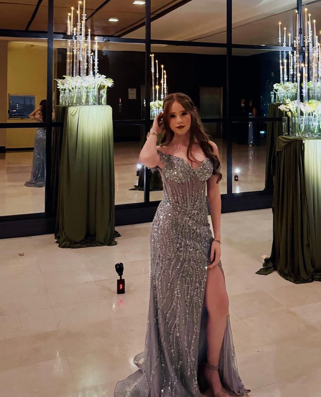 Rosa Etuikleid, lang, mit Seitenschlitz, Satin, formelles Kleid J8820