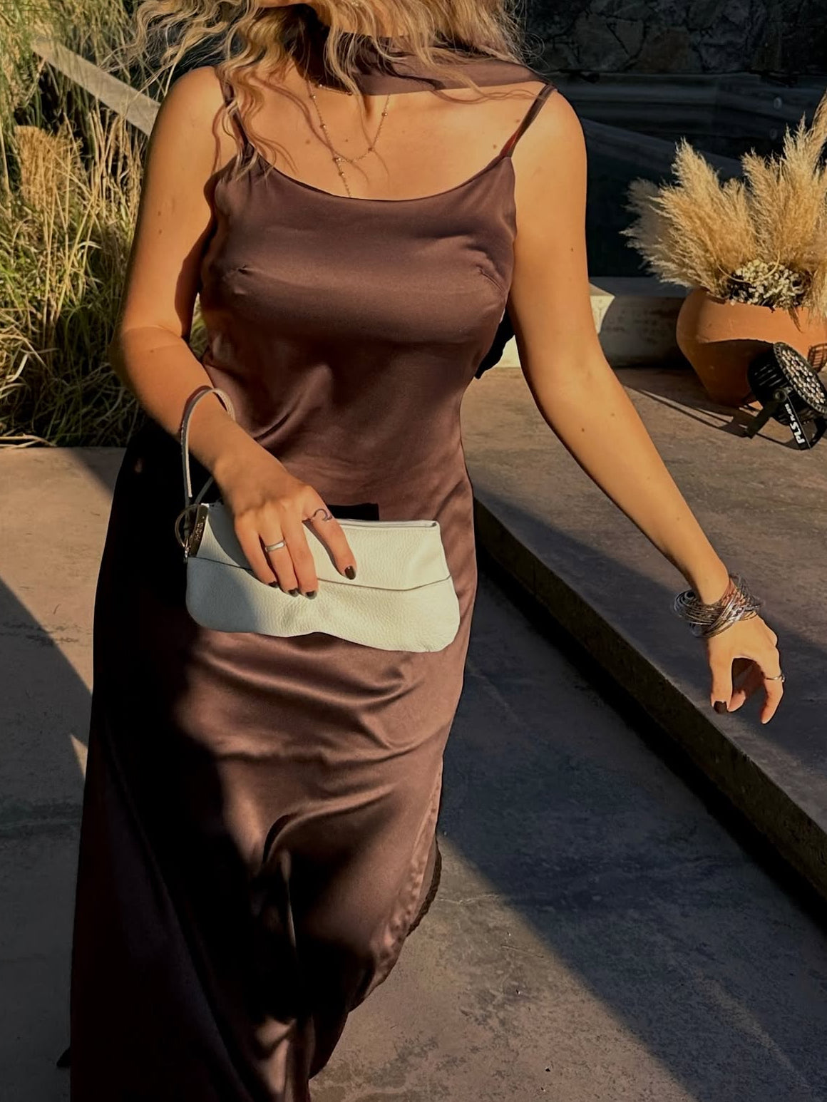 Rosa Etuikleid, lang, mit Seitenschlitz, Satin, formelles Kleid J8820