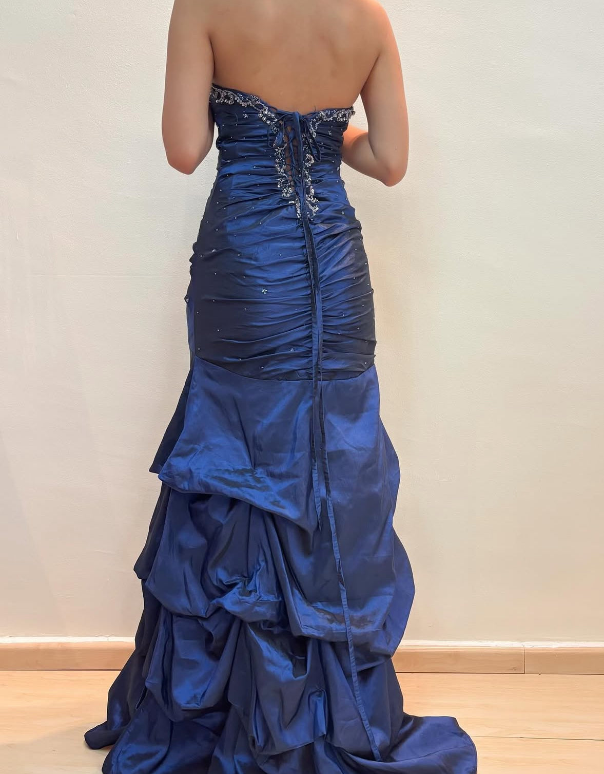 Robe de soirée fourreau noire sexy longue avec fente J8826