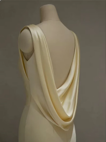 Robe de soirée fourreau noire sexy longue avec fente J8826