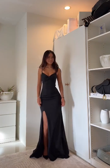 Robe de soirée fourreau noire sexy longue avec fente J8826