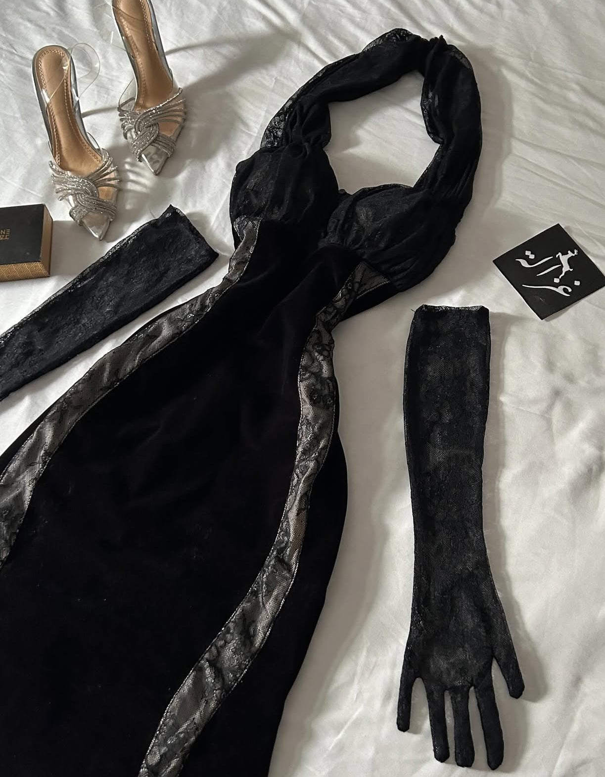 Robe de soirée fourreau noire sexy longue avec fente J8826