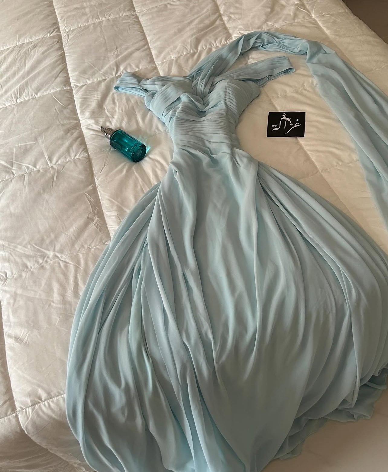 Robe de soirée fourreau noire sexy longue avec fente J8826