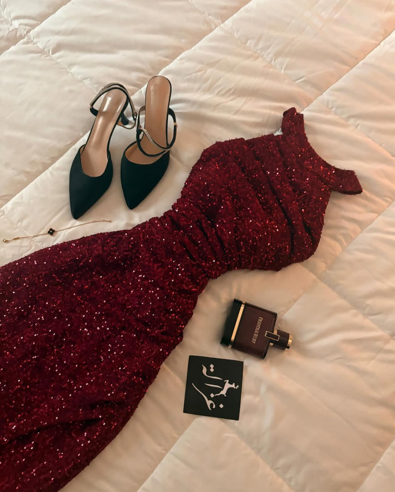 Robe de soirée fourreau noire sexy longue avec fente J8826