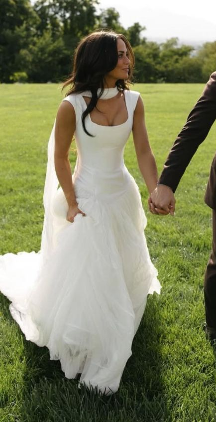 Classy White Tulle Wedding Dress Simplea Line Bridal Gown J9242