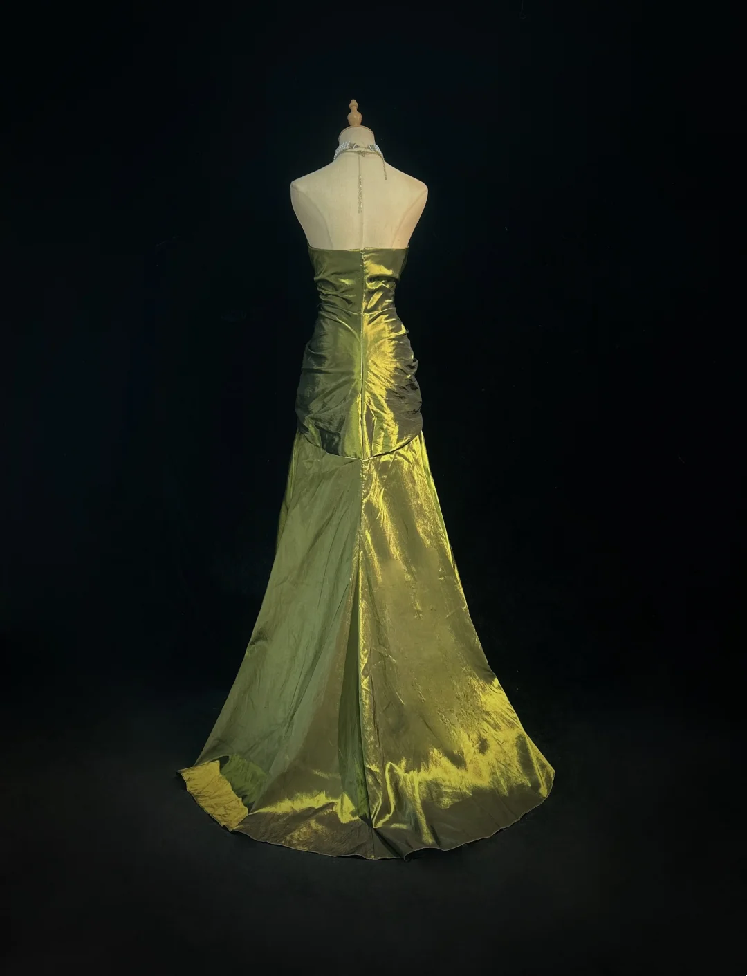 Robe de soirée fourreau noire sexy longue avec fente J8826