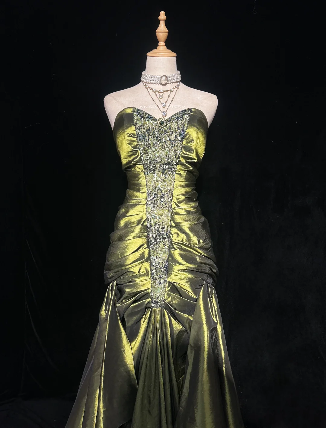 Robe de soirée fourreau noire sexy longue avec fente J8826