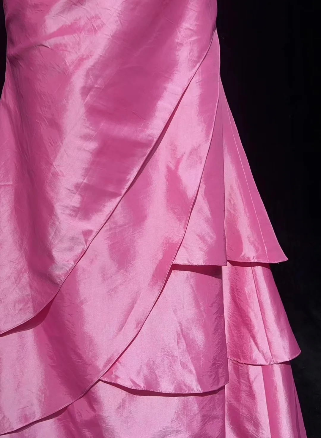 Robe de soirée fourreau noire sexy longue avec fente J8826