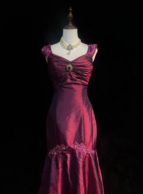 Robe de soirée fourreau noire sexy longue avec fente J8826