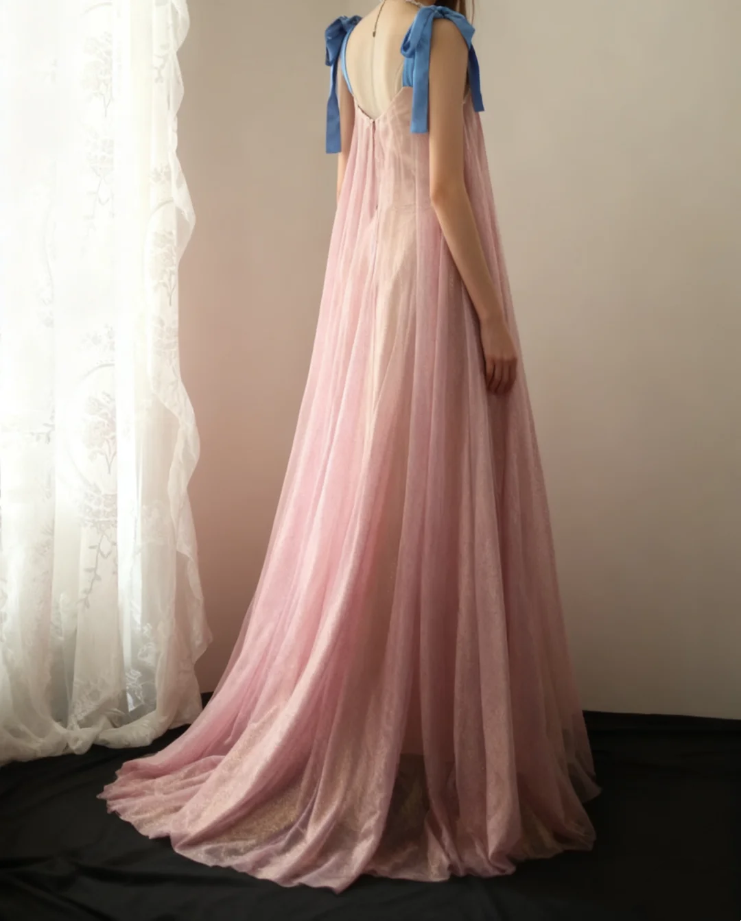 Robe de soirée fourreau noire sexy longue avec fente J8826