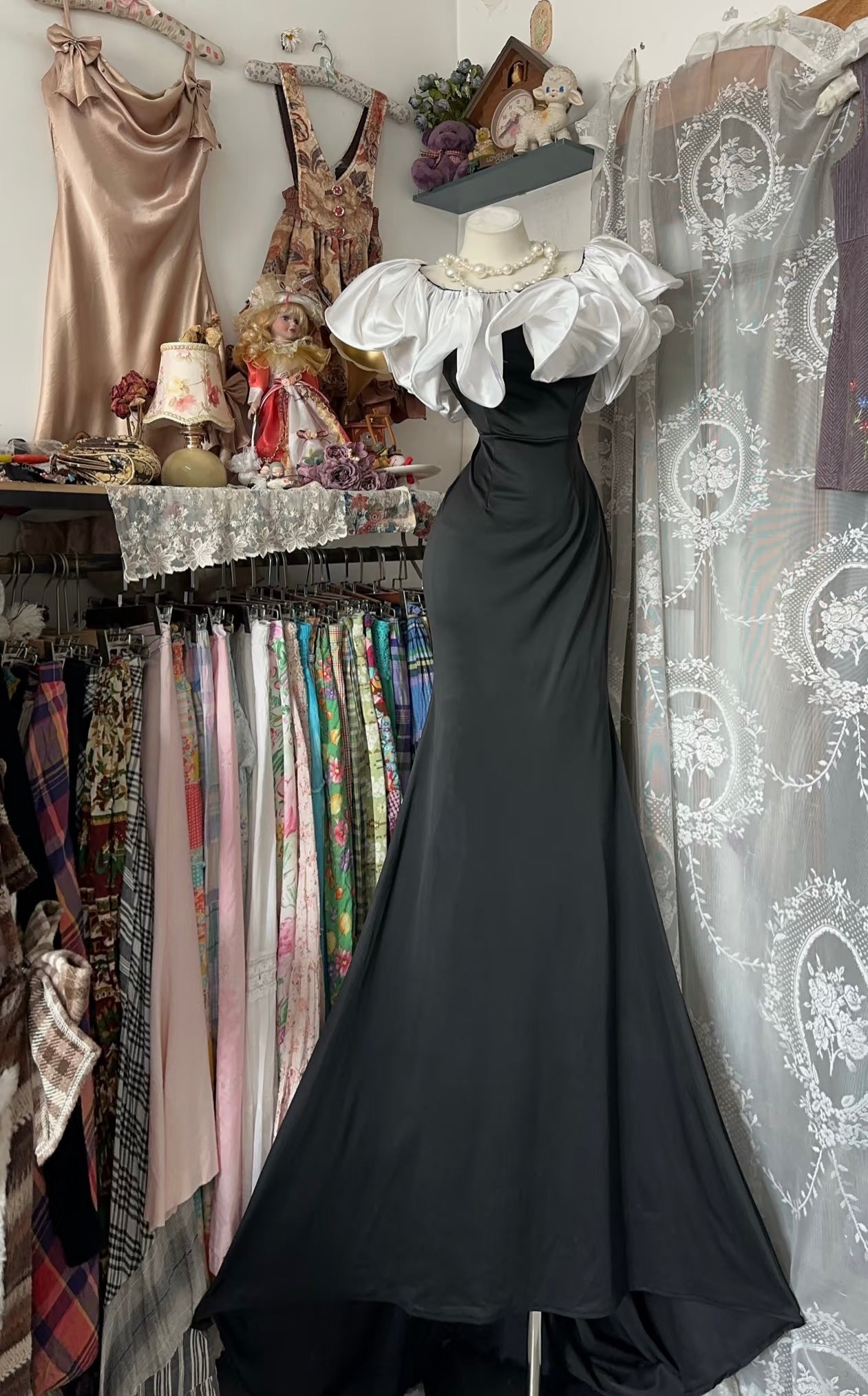 Robe de soirée fourreau noire sexy longue avec fente J8826