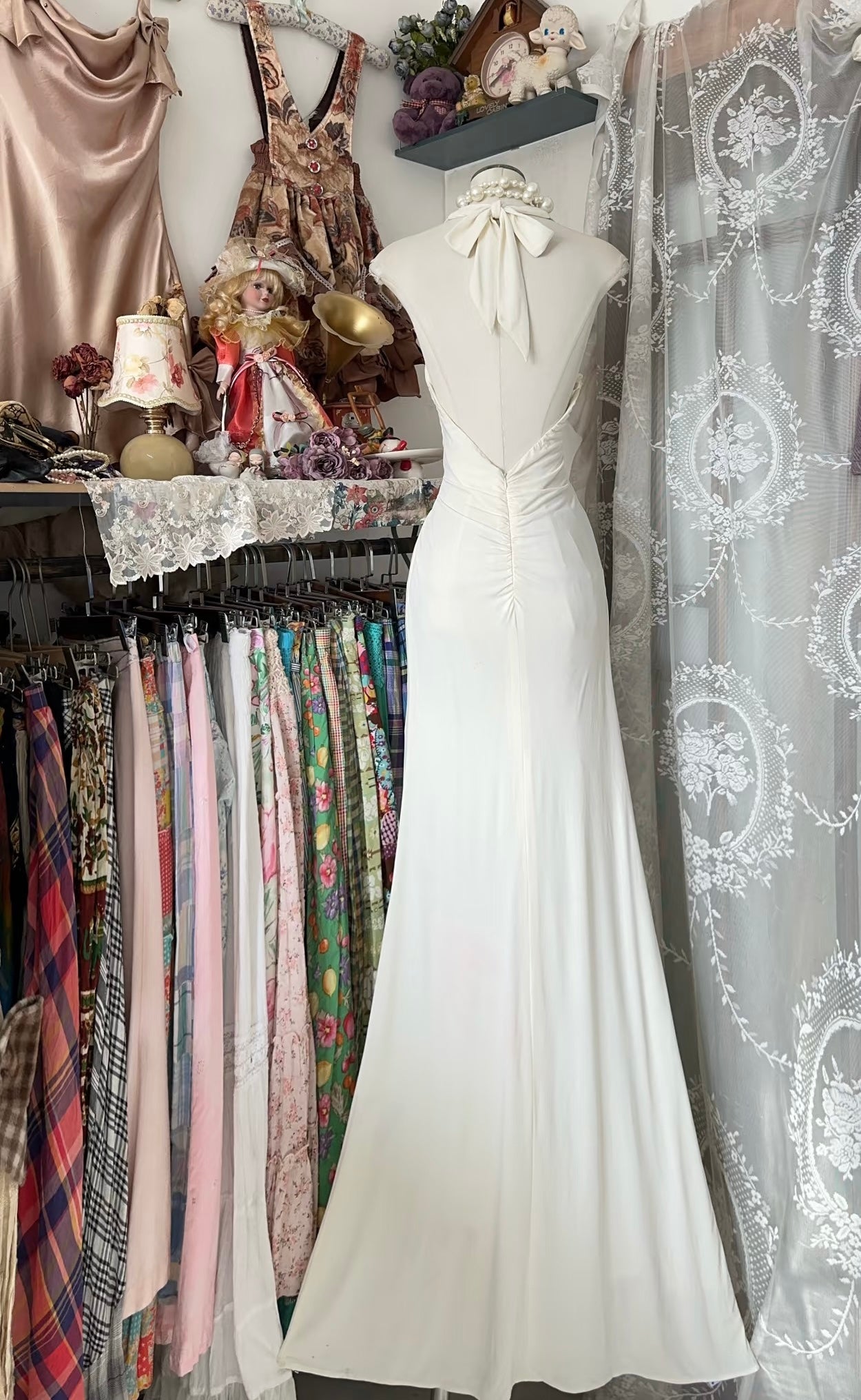 V Neck Ivory Prom Dress Backless Evening Dress J9352
