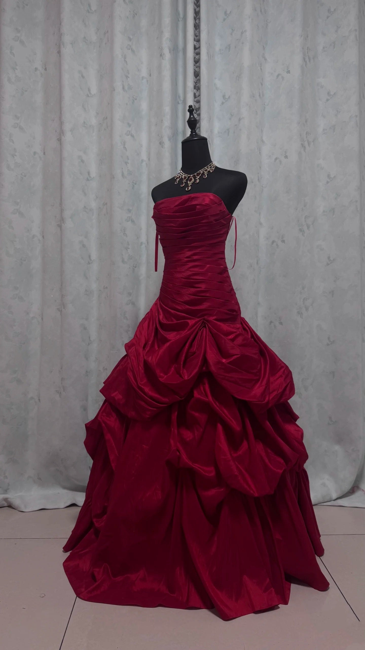Strapless Red Formal Party Dress Satin Evening Dress Party Gowns J9360