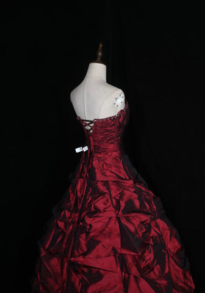 Robe de bal bordeaux à décolleté cœur, robe de soirée en satin, robe de cérémonie J9364