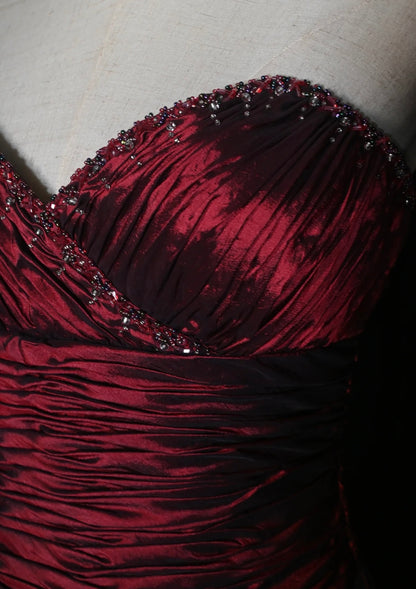 Robe de bal bordeaux à décolleté cœur, robe de soirée en satin, robe de cérémonie J9364