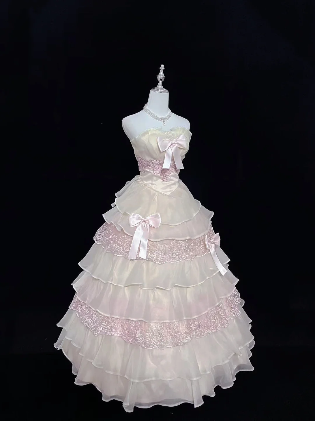 Robe de quinceañera rose à volants et à plusieurs épaisseurs, adorable robe de princesse J9379