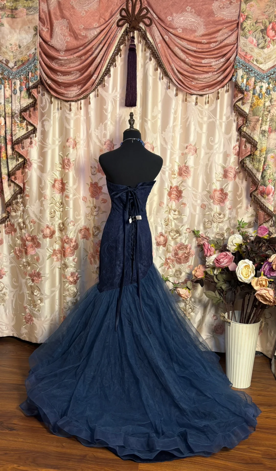 Trägerloses silbernes Vintage-Abendkleid, A-Linie, Geburtstagskleid J9370