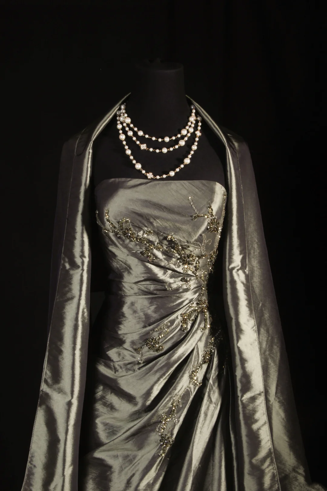 Strapless Satin Beaded Prom Dress Formal Party Dress Evening Dress J9418