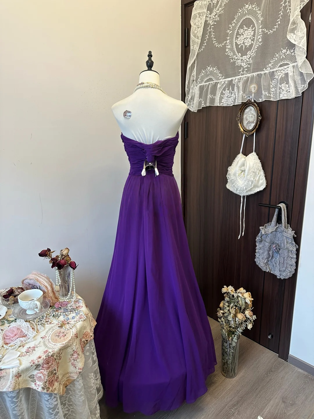 Robe de bal bustier violette en satin avec appliques, robe de soirée formelle J9413