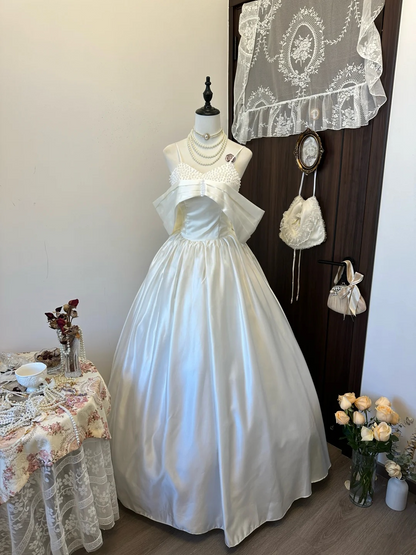 Off The Shoulder White Wedding Dress With Pearl Elegant Bridal Gowns J9445