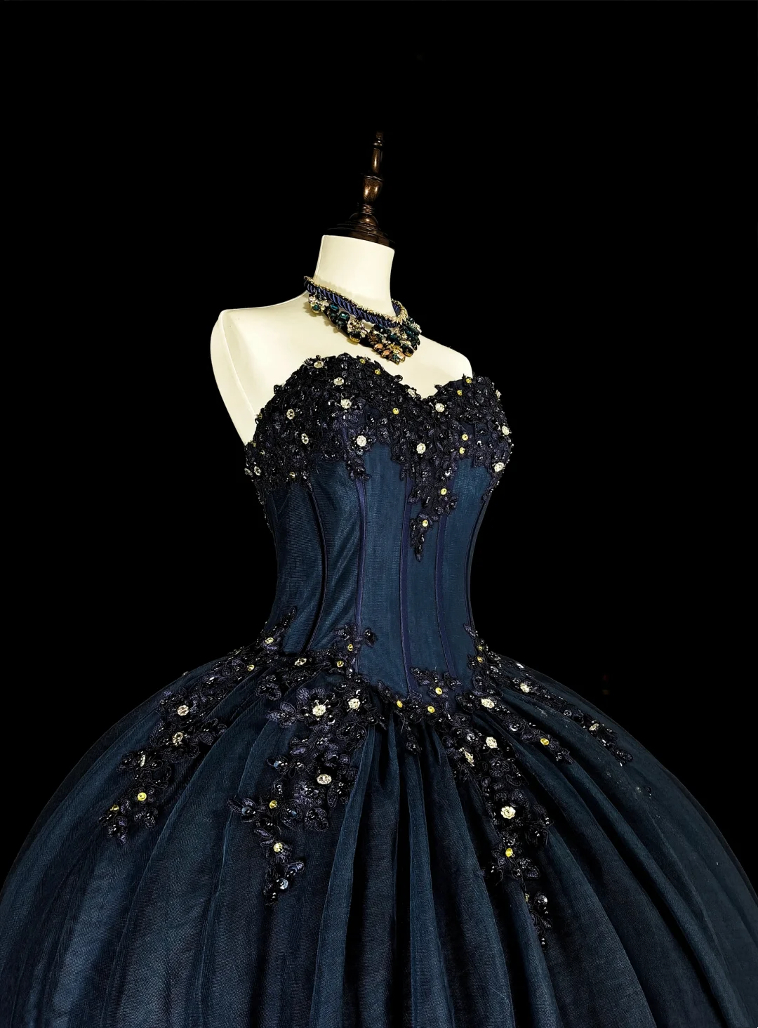 Robe de bal bustier violette en satin avec appliques, robe de soirée formelle J9413