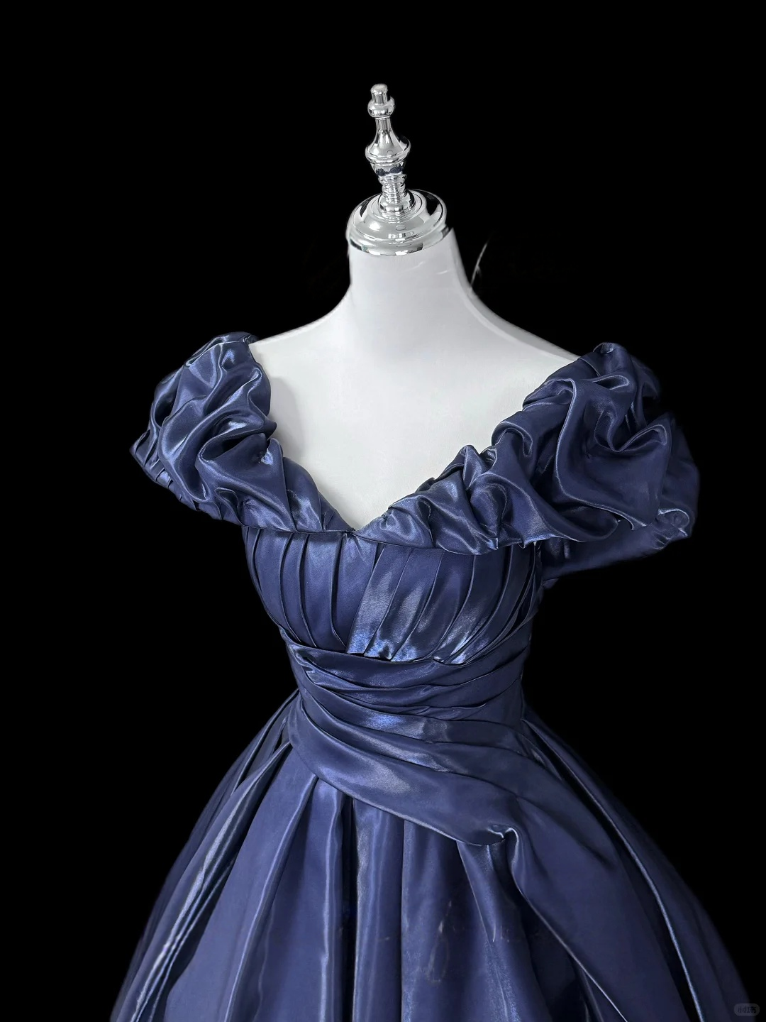 Robe de bal bustier violette en satin avec appliques, robe de soirée formelle J9413