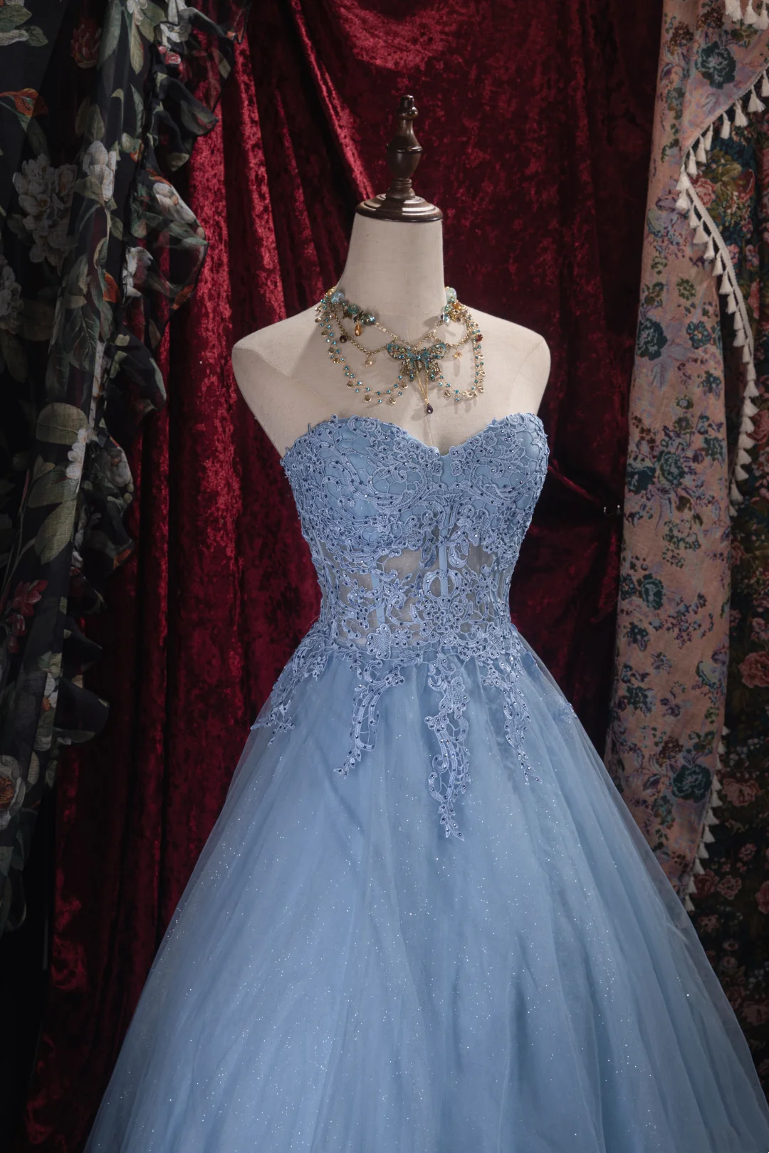 Trägerloses silbernes Vintage-Abendkleid, A-Linie, Geburtstagskleid J9370