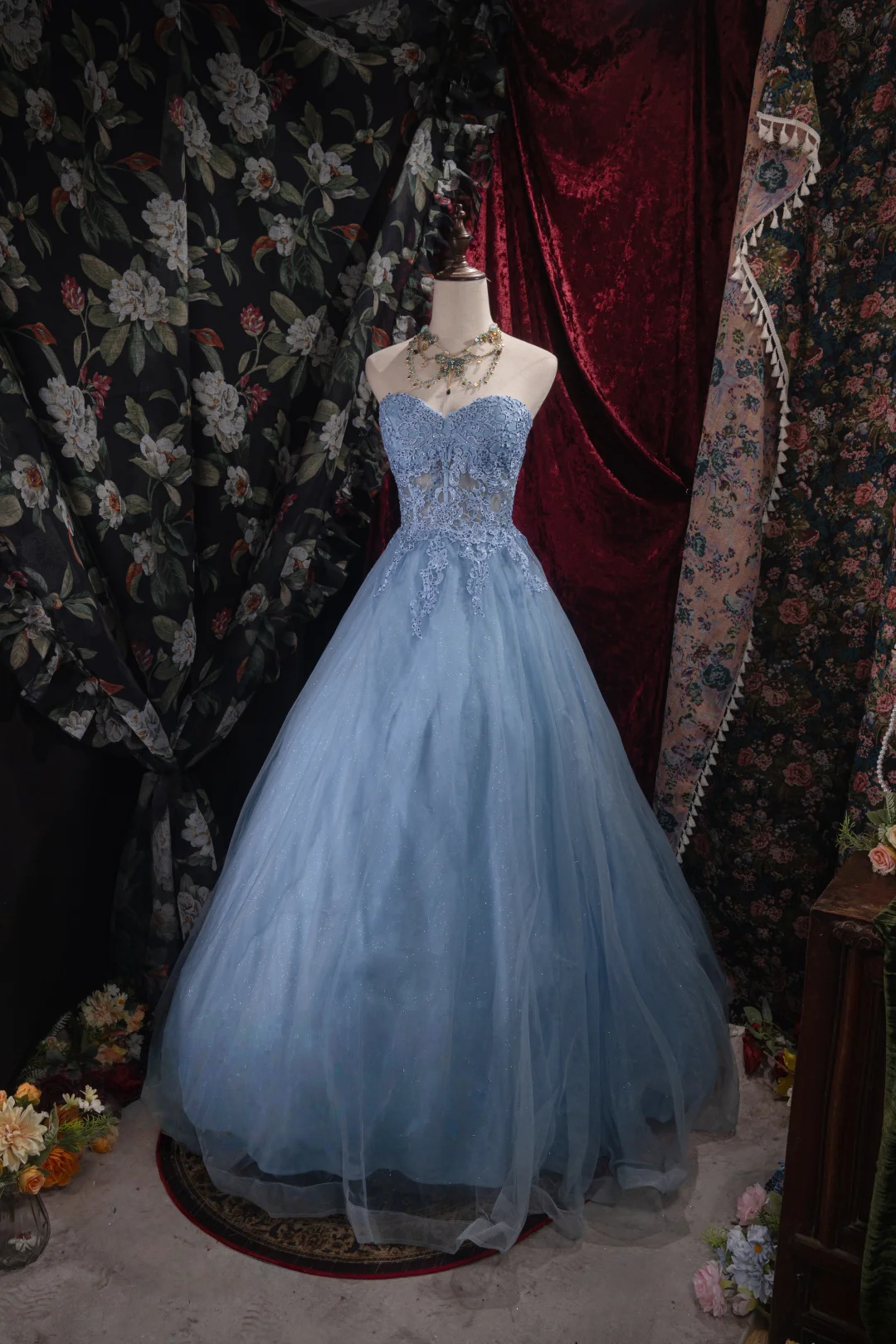 Trägerloses silbernes Vintage-Abendkleid, A-Linie, Geburtstagskleid J9370