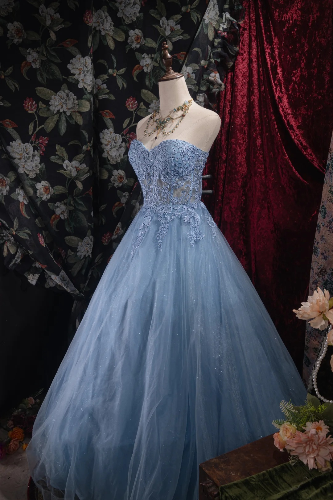 Trägerloses silbernes Vintage-Abendkleid, A-Linie, Geburtstagskleid J9370