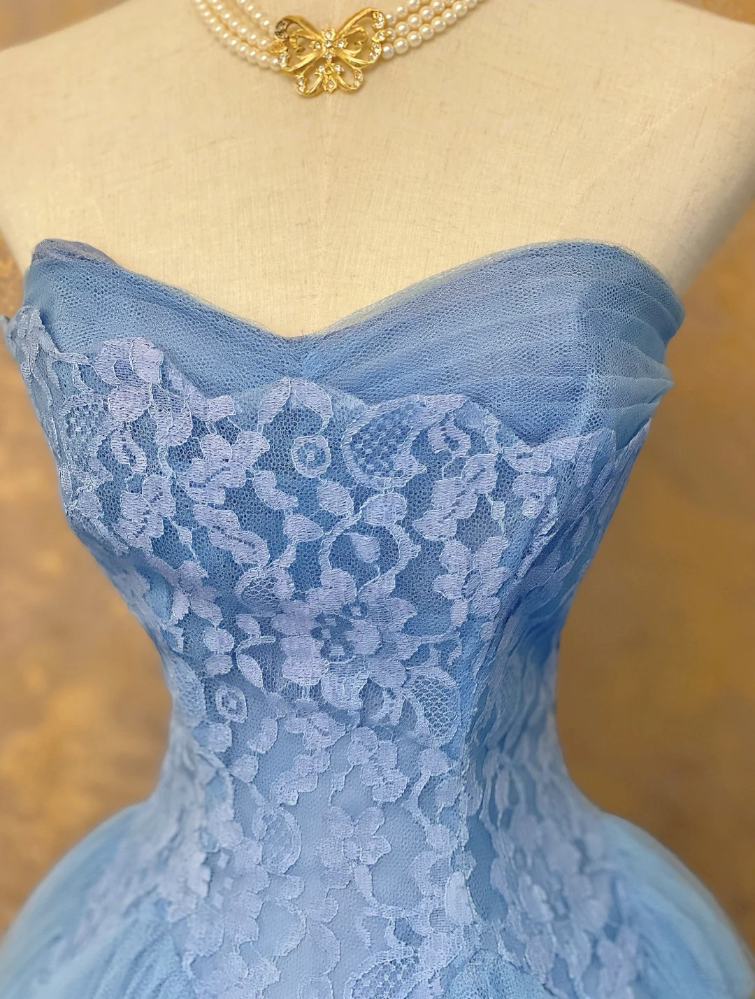 Trägerloses silbernes Vintage-Abendkleid, A-Linie, Geburtstagskleid J9370