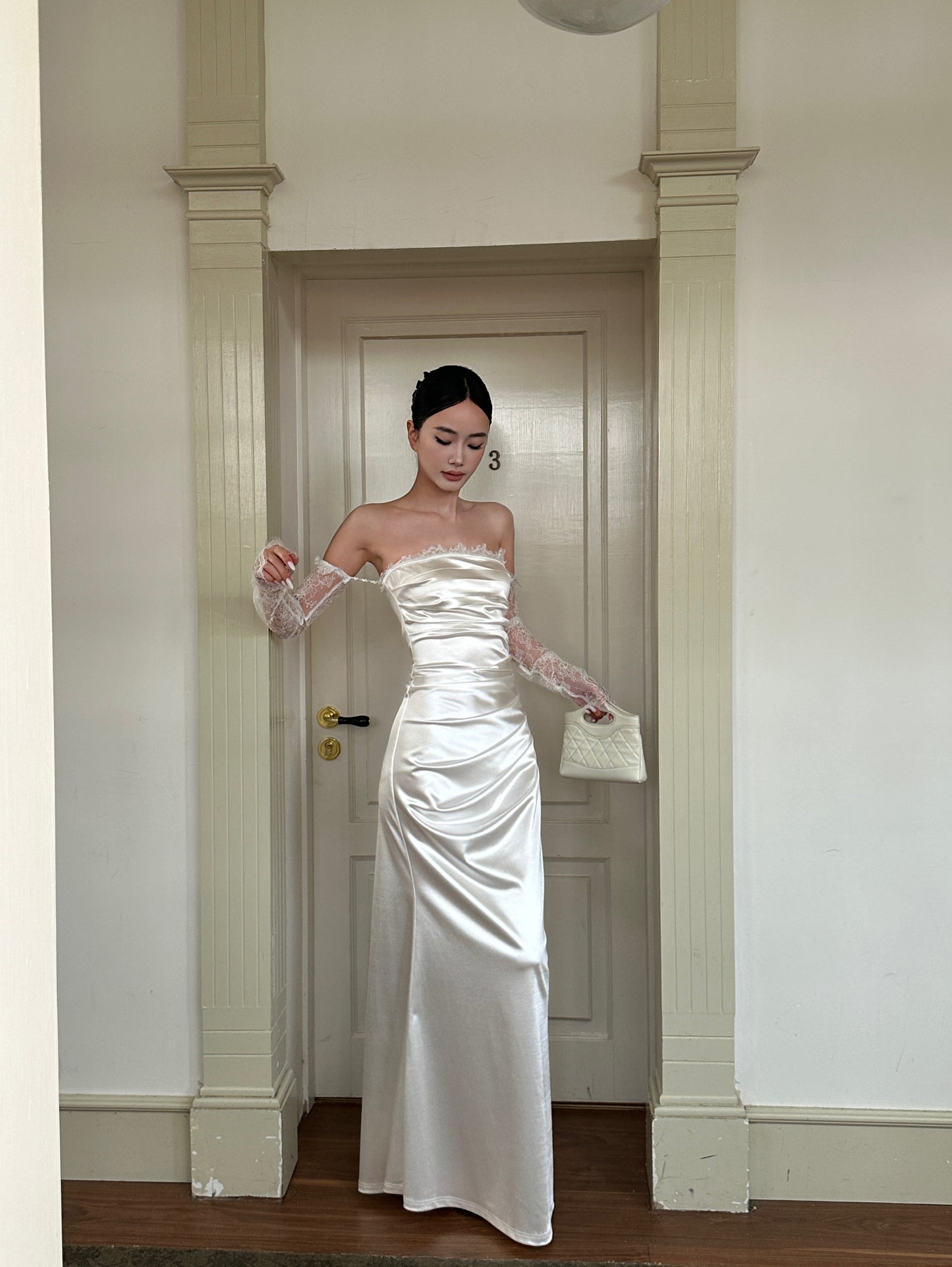 Strapless Sheath Stain White Evening Dress Elegant Wedding Dress  J9558