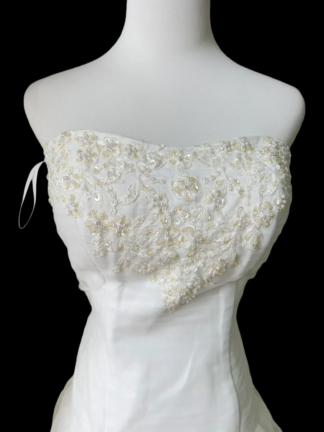 Strapless A Line Layered Wedding Dress Appliques Wedding Gown For Bridal J9574