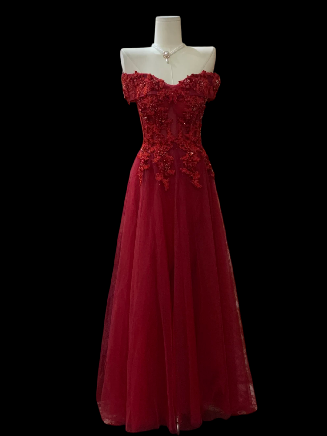 Off The Shoulder Red Prom Dress With Appliques A Line Tulle Evening Dress J9614