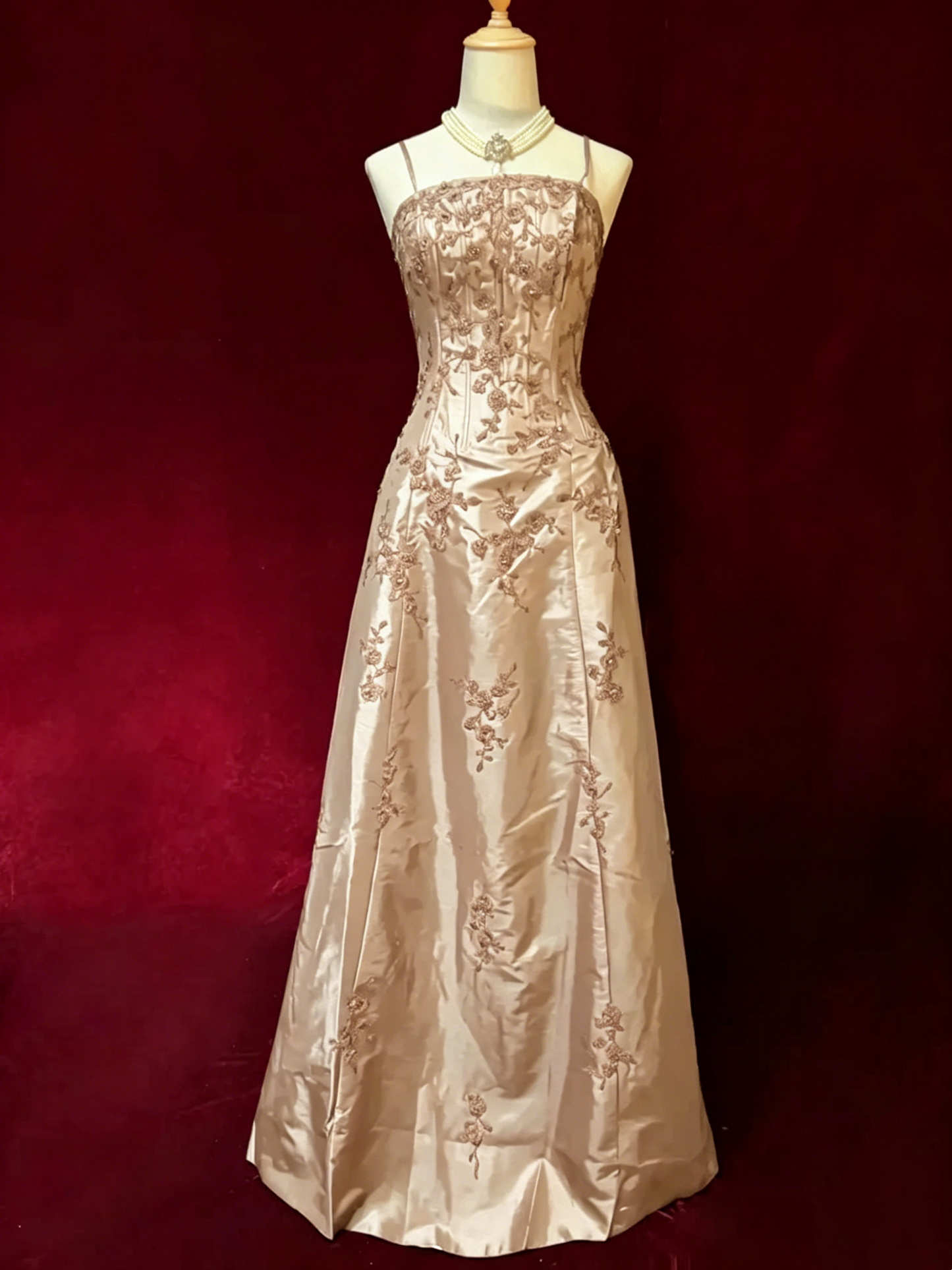 Spaghetti Straps A Line Black Prom Dress Appliques Vintage Dress J9787