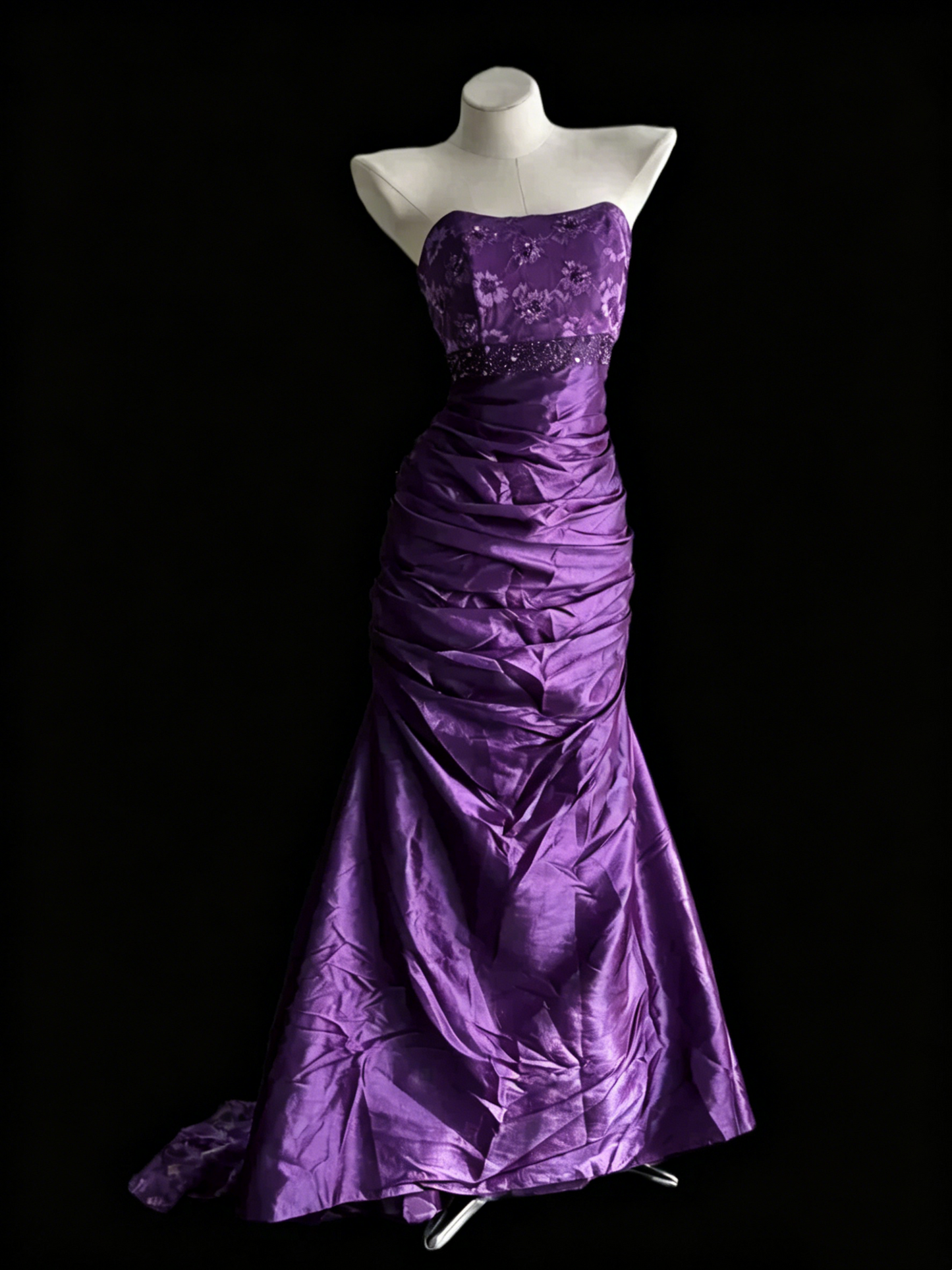 Robe de bal bustier violette en satin avec appliques, robe de soirée formelle J9413