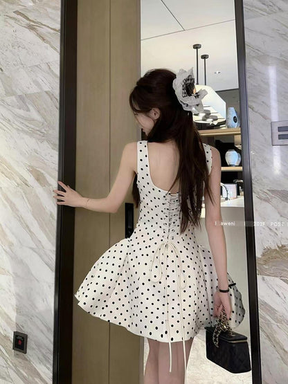 Robe courte blanche à pois, robe d'été, robe d'anniversaire L25