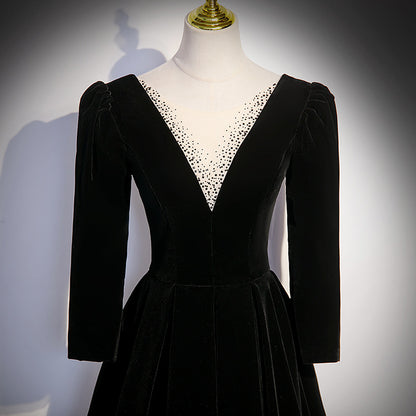Schwarzes Samt-A-Linien-Ballkleid, elegantes Abendkleid mit V-Ausschnitt, 2052