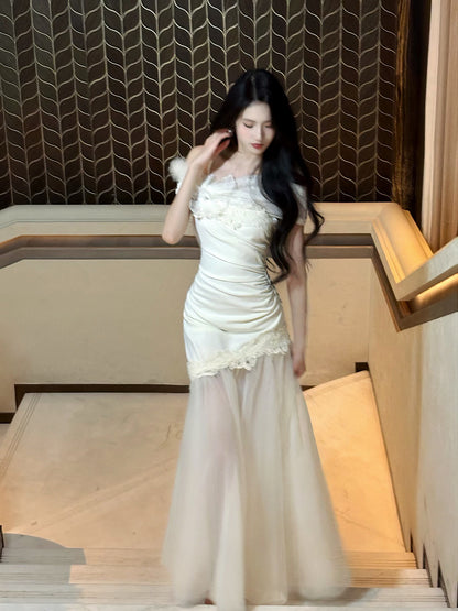 Robe sirène longue en dentelle à épaules dénudées L77