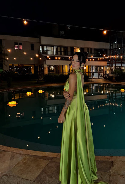 Robe de soirée formelle en satin vert coupe A pour invité de mariage J7015