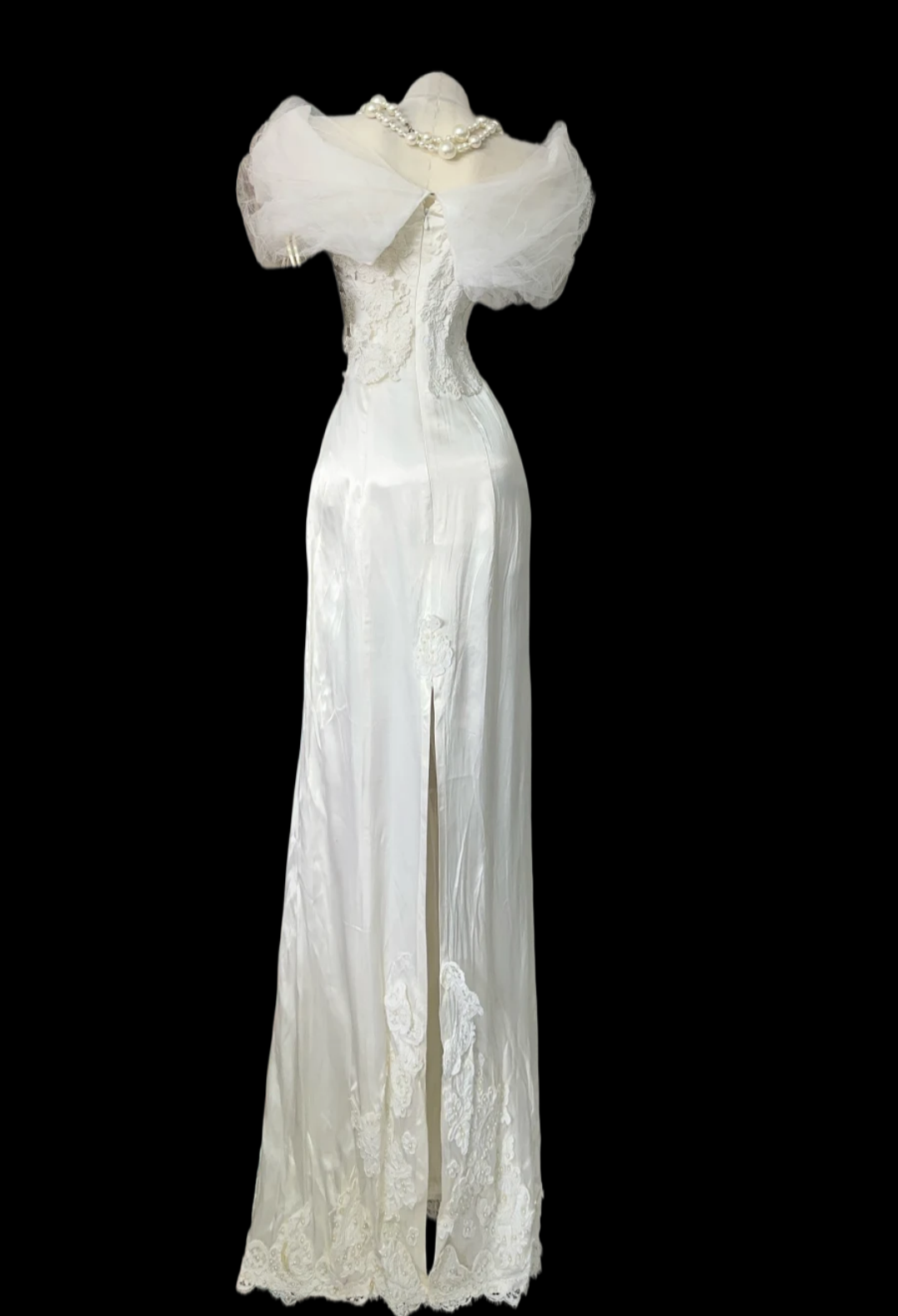 Off The Shoulder Ivory Prom Dress Satin Appliques Evening Dress J9831