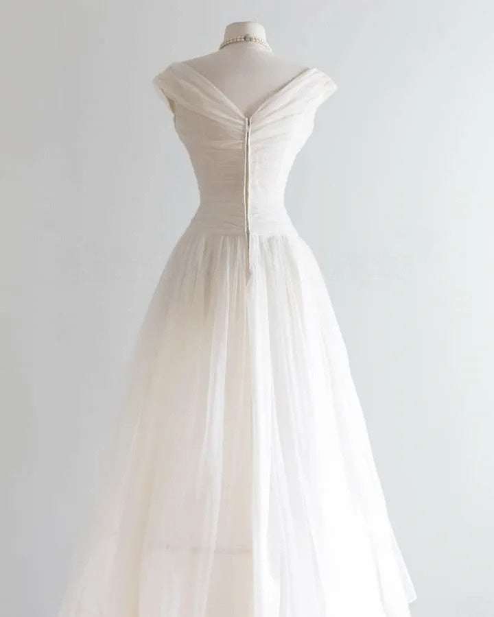 Off The Shoulder Ivory Tulle Wedding Dress Elegant Birthday Dress  J10876