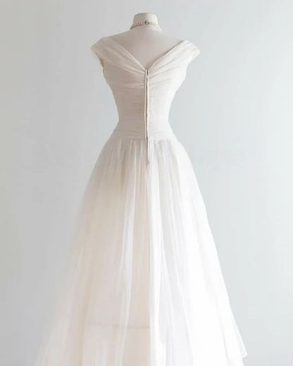 Off The Shoulder Ivory Tulle Wedding Dress Elegant Birthday Dress  J10876
