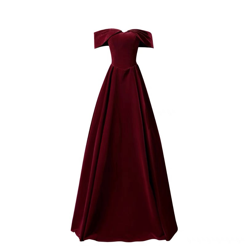 Robe de soirée longue en velours bordeaux, épaules dénudées, coupe trapèze, J4302
