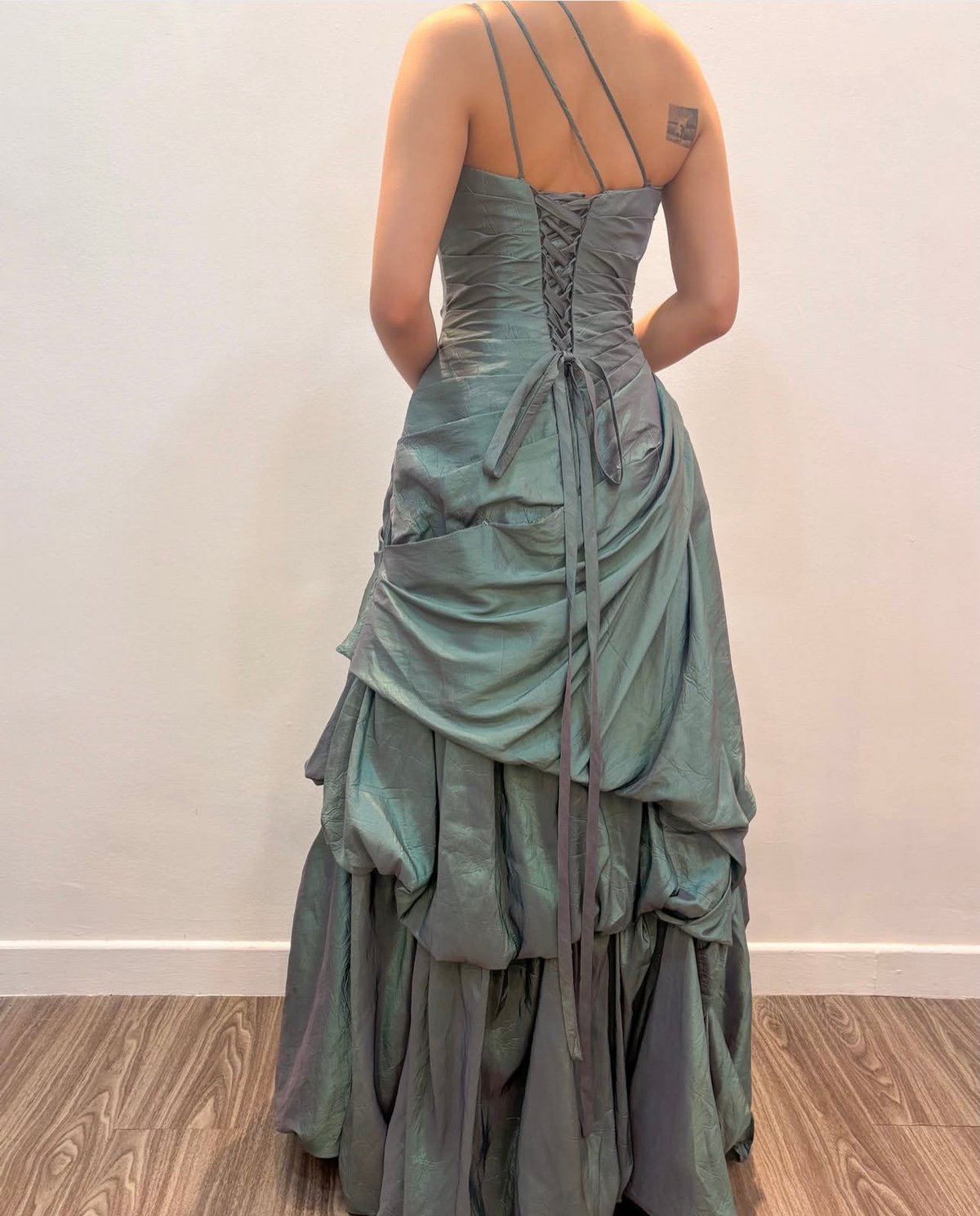 Trägerloses silbernes Vintage-Abendkleid, A-Linie, Geburtstagskleid J9370