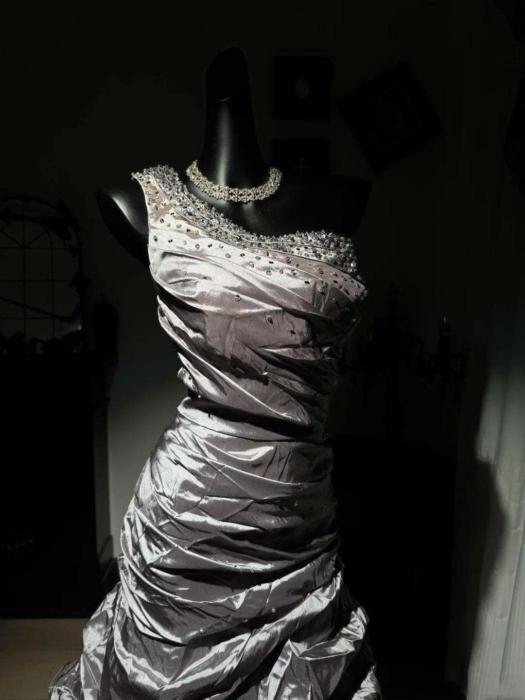 Robe de bal bustier violette en satin avec appliques, robe de soirée formelle J9413