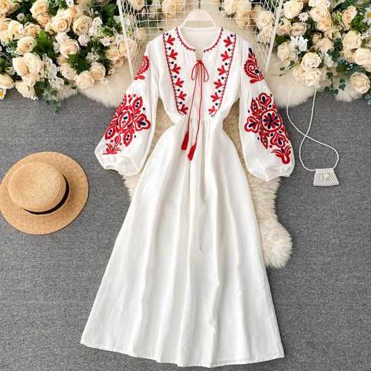 Bohemian Embroidered Flowers Round Neck Dress Pleated Loose Summer Dress 1003